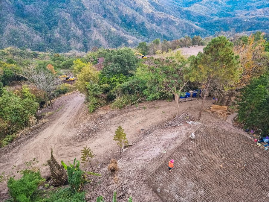 travaux en cours wat pha sorn kaew phetchabun