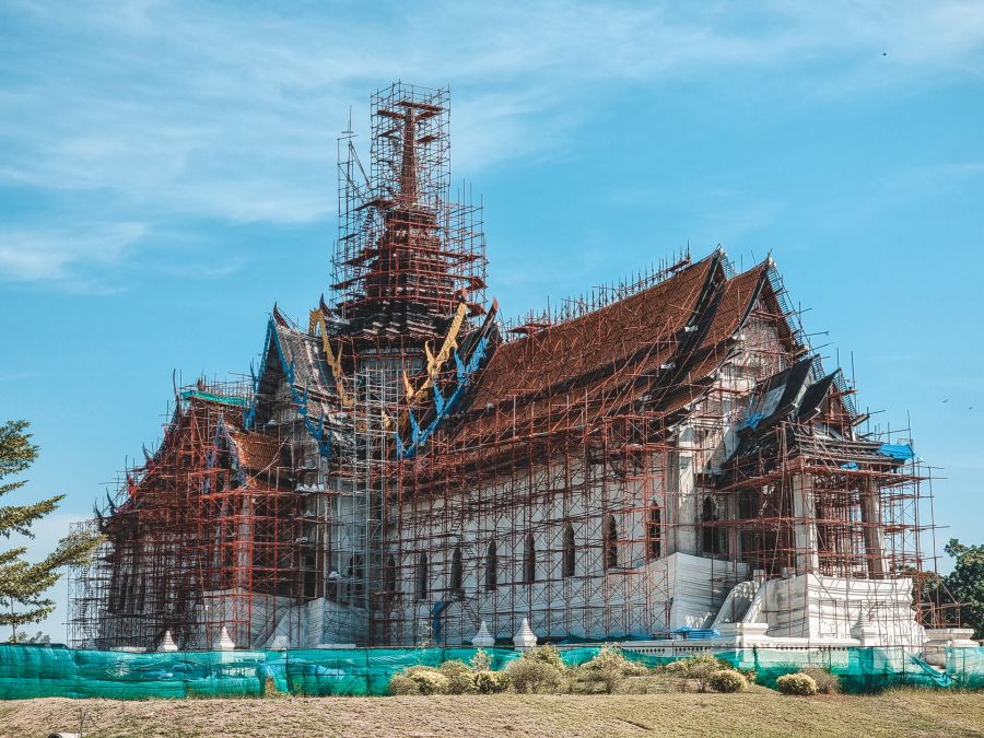prasat phra borommathat chedi maha viharn au wat maheyong moderne ayutthaya