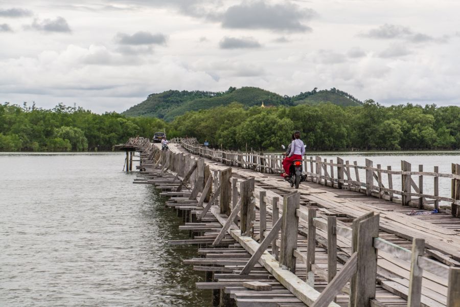 ancien pont bois île pulo tonton kawthaung birmanie