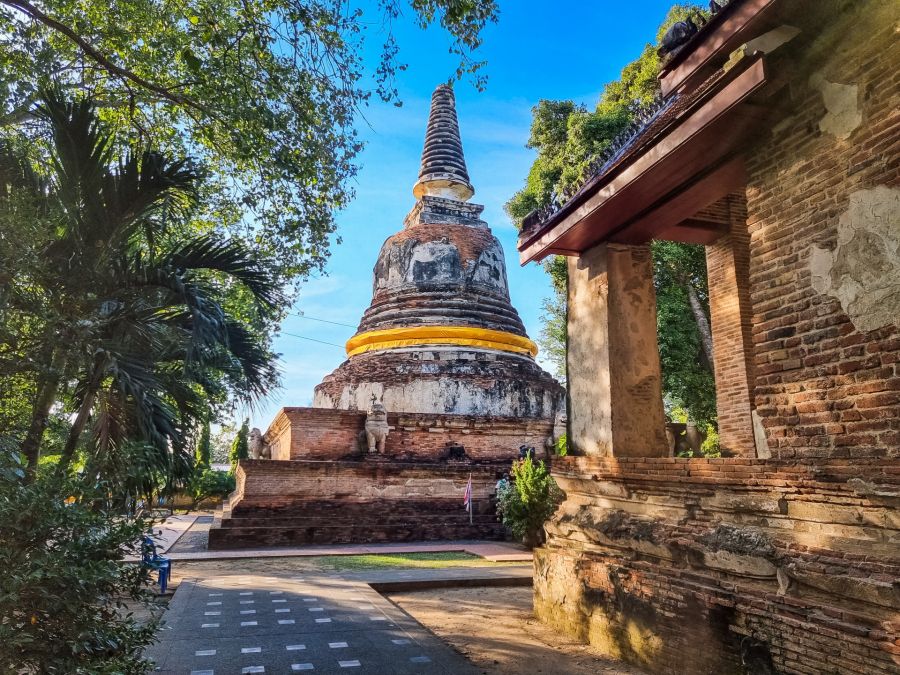 chedi au wat mae nang pluem ayutthaya