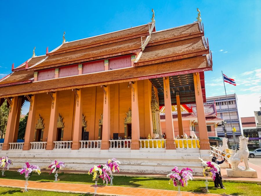 exterieur ho trai au wat chang kham nan thailande