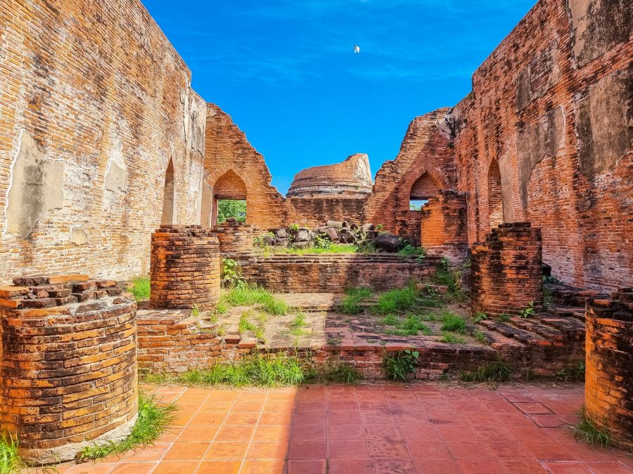 interieur du viharn au wat kudi dao ayutthaya