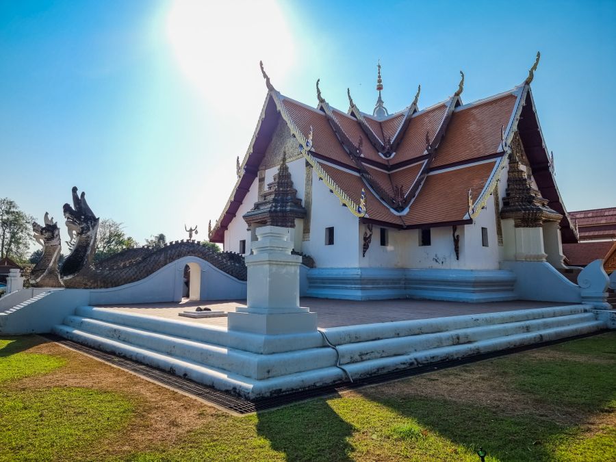 matin au wat phumin de nan thailande