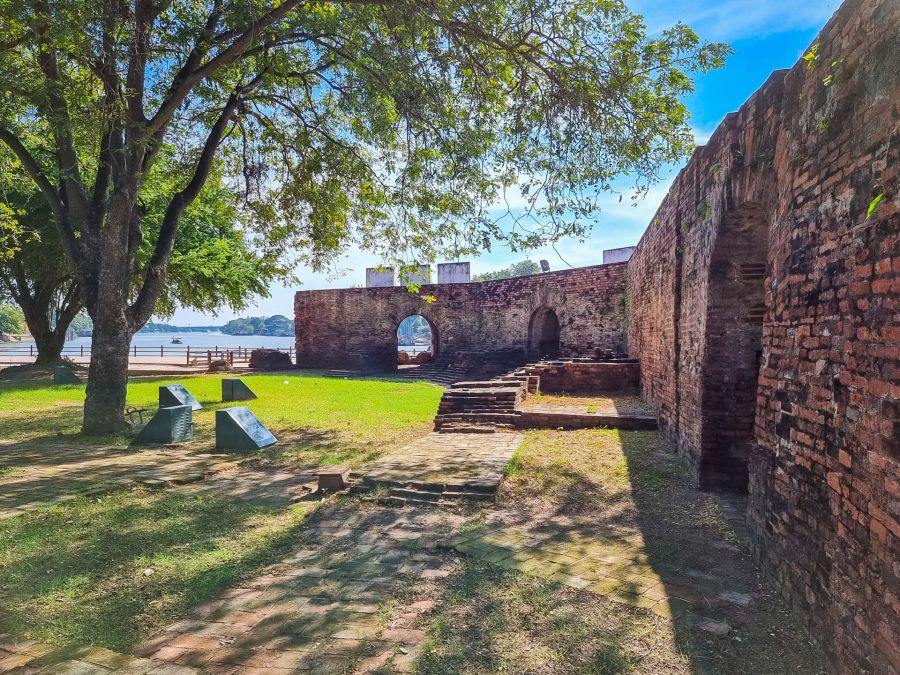murs phet fortress parc historique ayutthaya