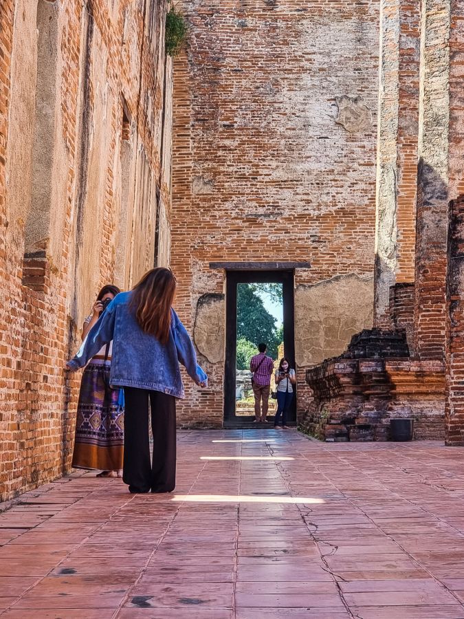 pause photo interieur du wat maheyong ayutthaya