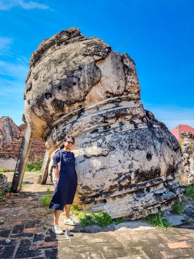pointe du chedi planté au sol wat kudi dao ayutthaya
