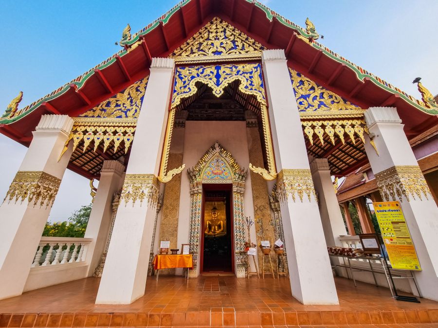 viharn du wat chang kham nan thailande