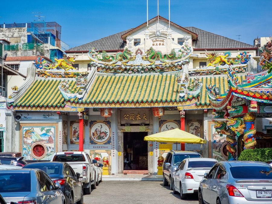 san chao lao pun tao kong song wat bangkok chinatown