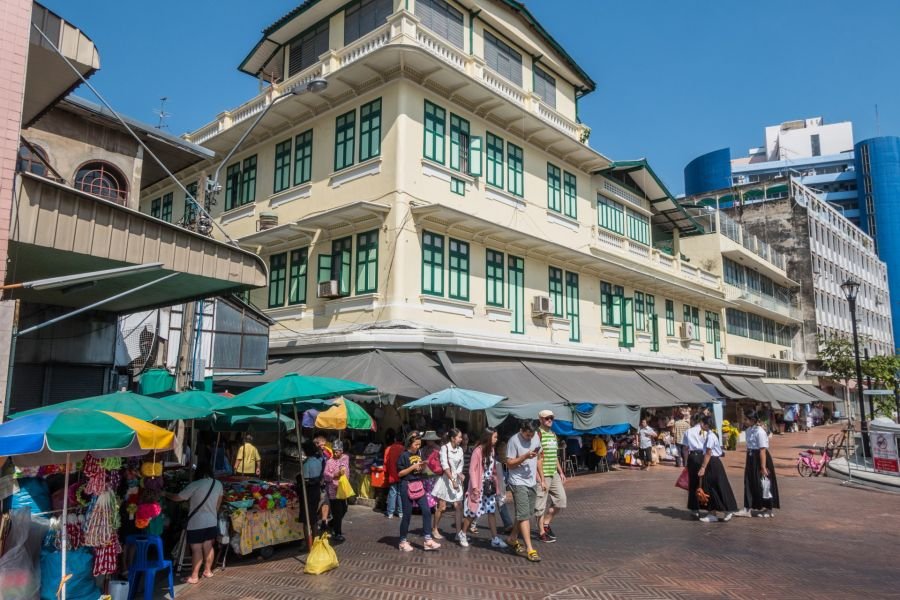 bâtiments bordant le canal ong ang a bangkok