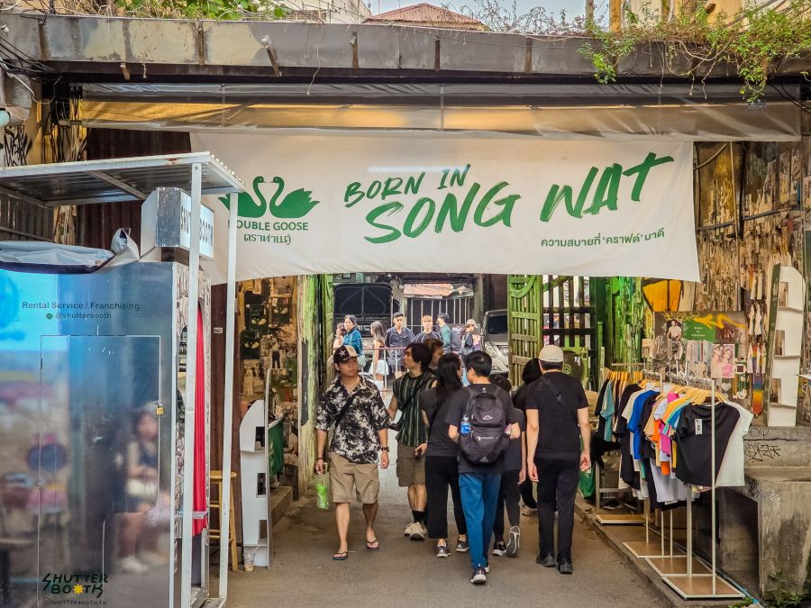 born in song wat bangkok