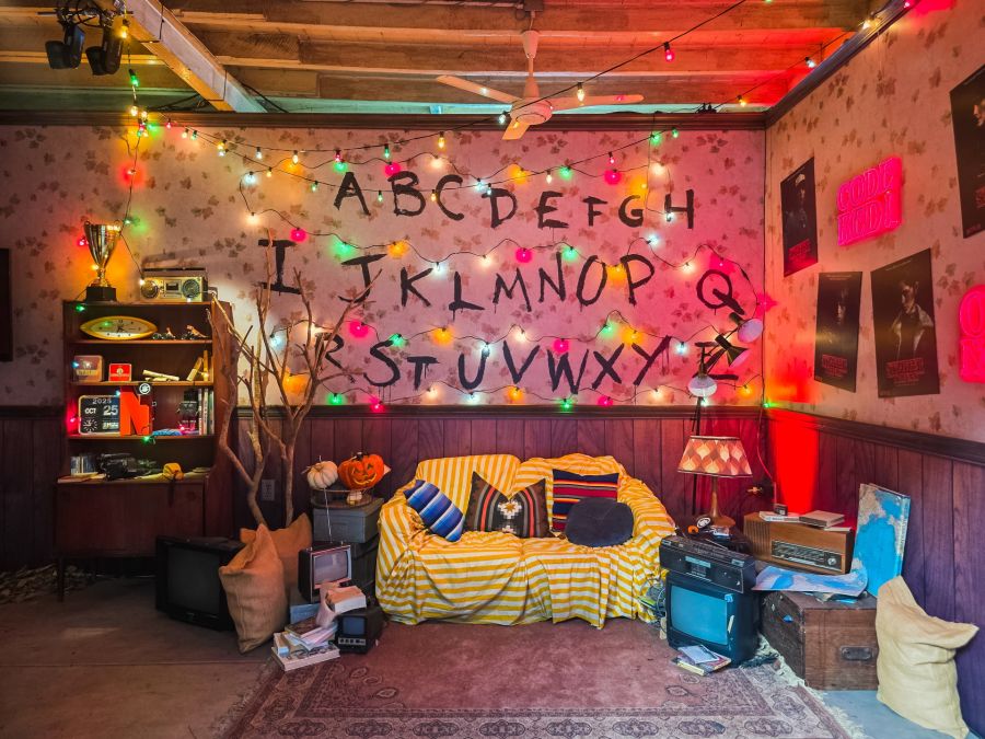 castle byers one last adventure stranger things song wat bangkok