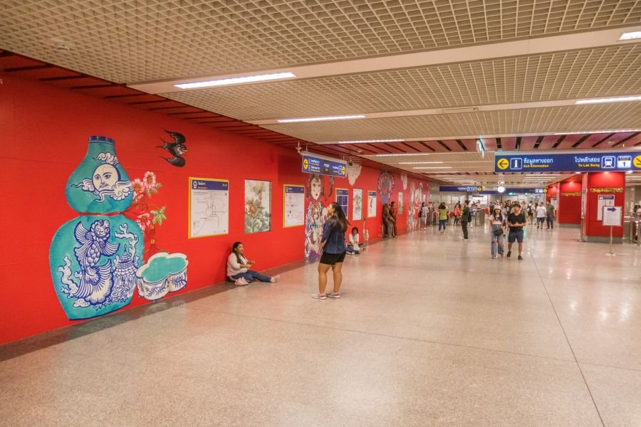 couloir station metro mrt wat mangkon chinatown bangkok