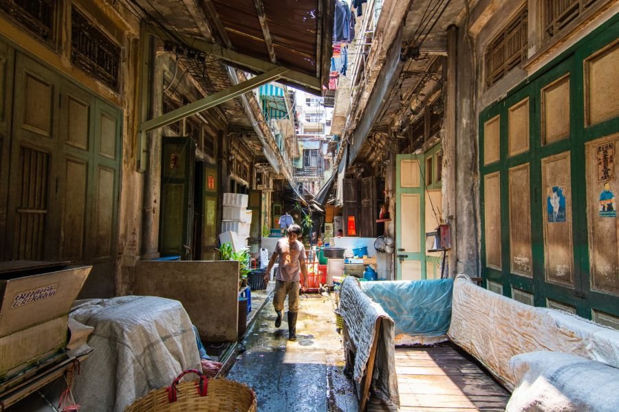 petite rue marché poissons proche soi yaowarat 6 chinatown bangkok