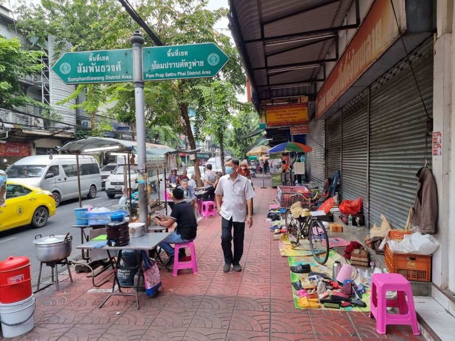 ratchawong rd rejoindre sampheng lane bangkok chinatown