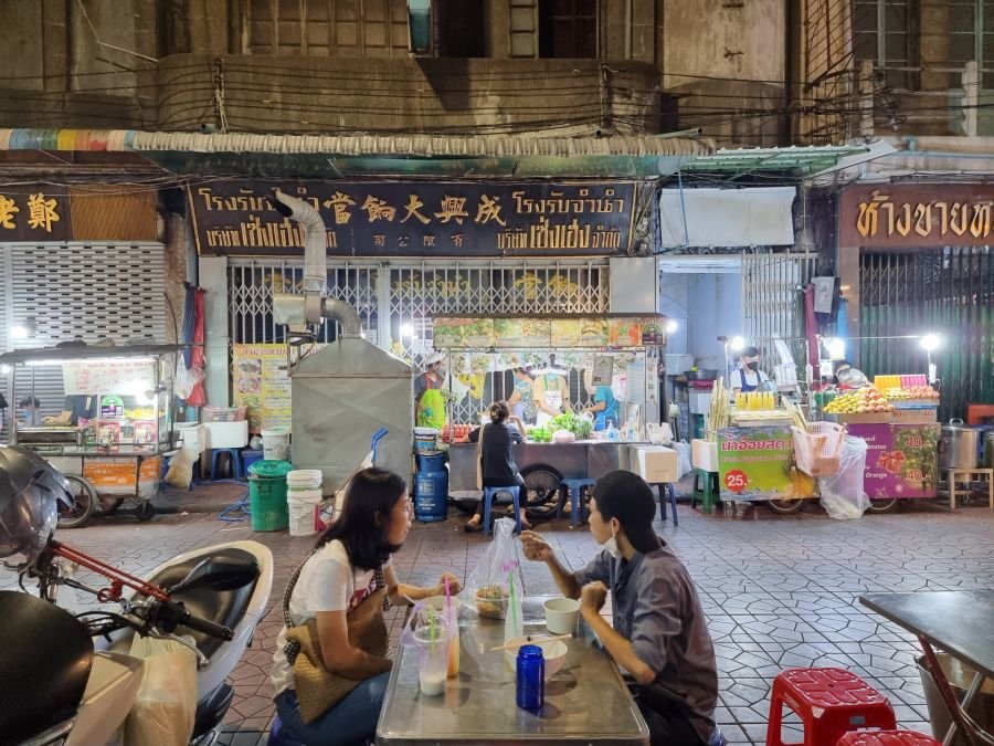 street food rue plus calme de chinatown bangkok