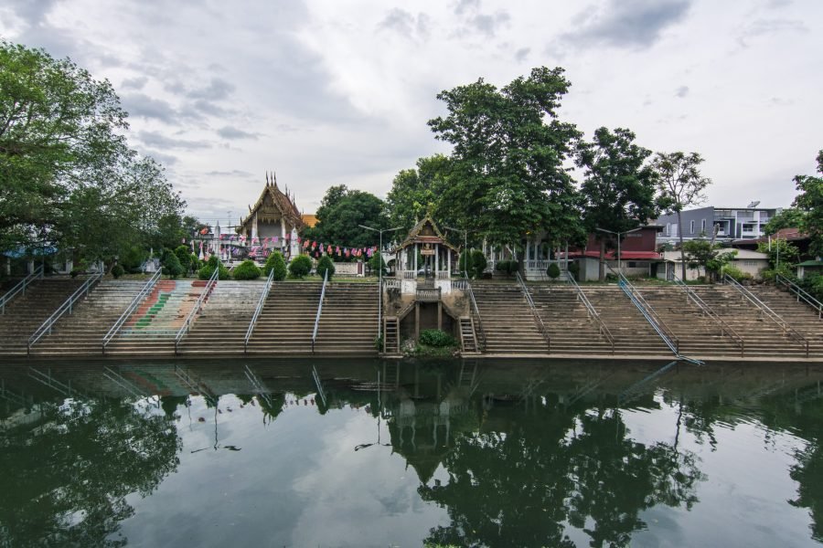 canal phetchaburi thailande