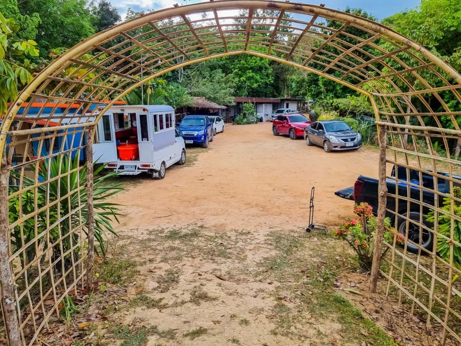 parking ao tho li viewpoint phang nga thailande