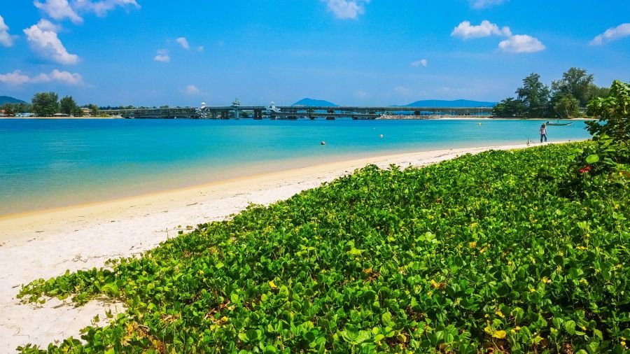 pont sarasin bridge acces par la route phuket thailande