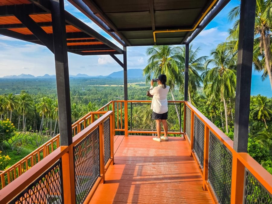 plateforme au naern thae wada viewpoint khanom thailande