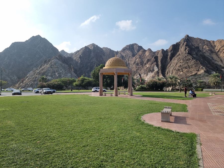 parc de la fontaine mutrah corniche oman