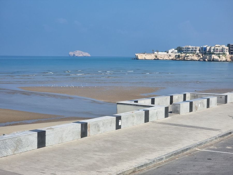 qurum beach bord de mer de mascate oman