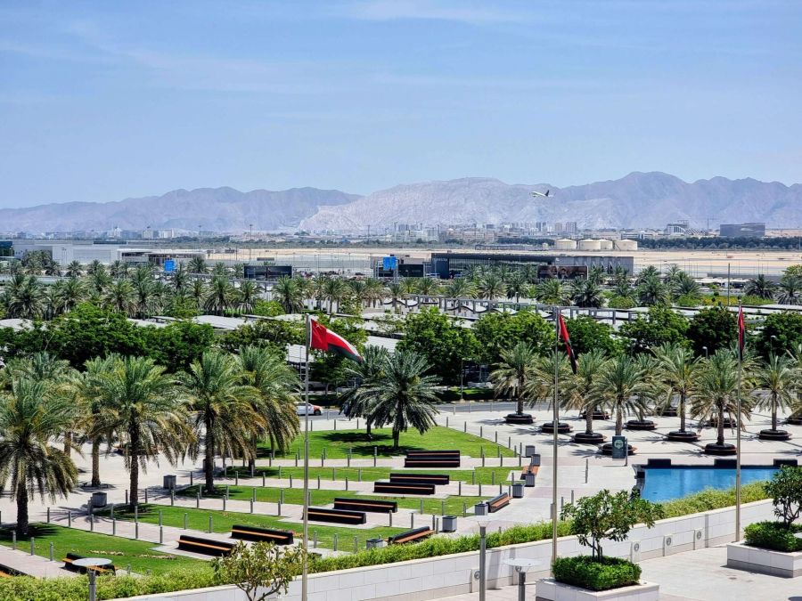 vue en sortant aeroport de mascate oman