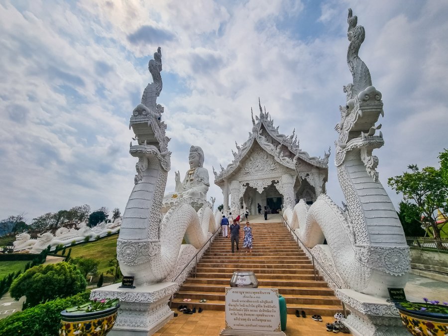 ubosot blanc du wat huay pla kang chiang rai ubosot wat huay pla kang chiang rai